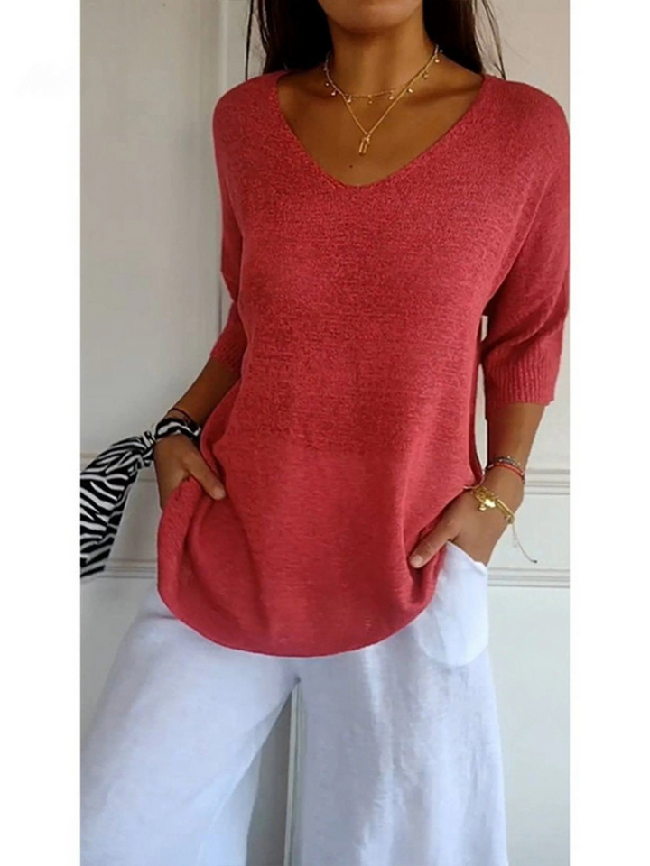 Rosalind | Elegant solid color knitted 3/4 sleeve V-neck top