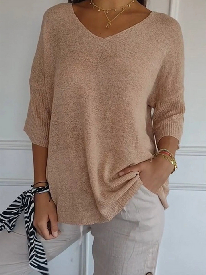 Rosalind | Elegant solid color knitted 3/4 sleeve V-neck top