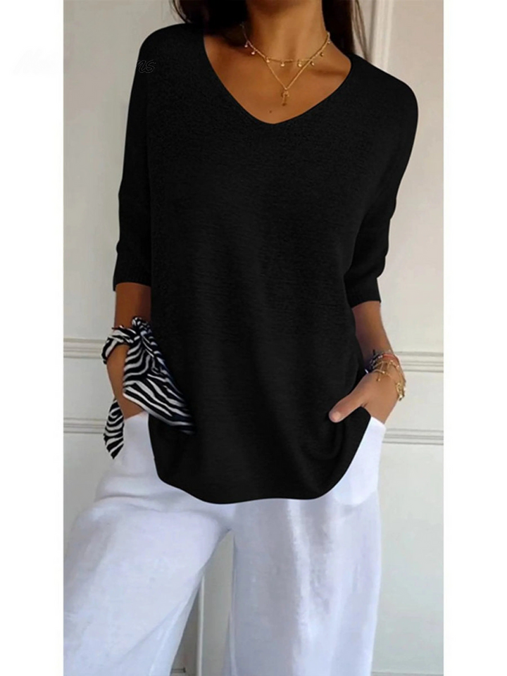 Rosalind | Elegant solid color knitted 3/4 sleeve V-neck top