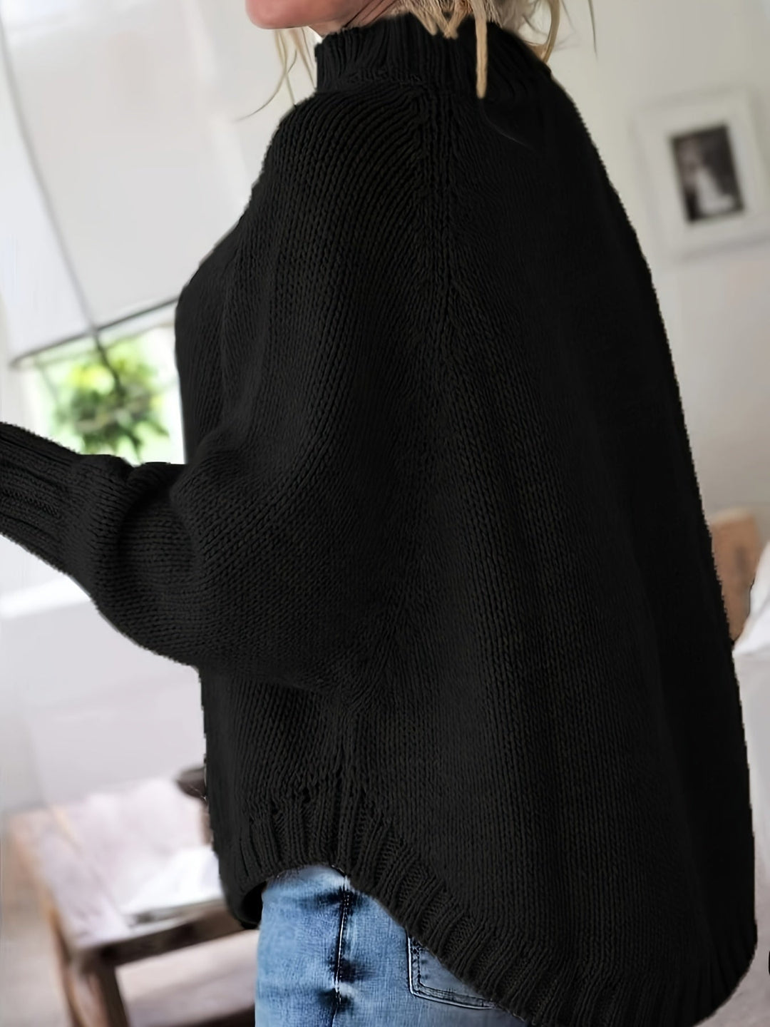 Lorette - Elegant Cable Knit Sweater