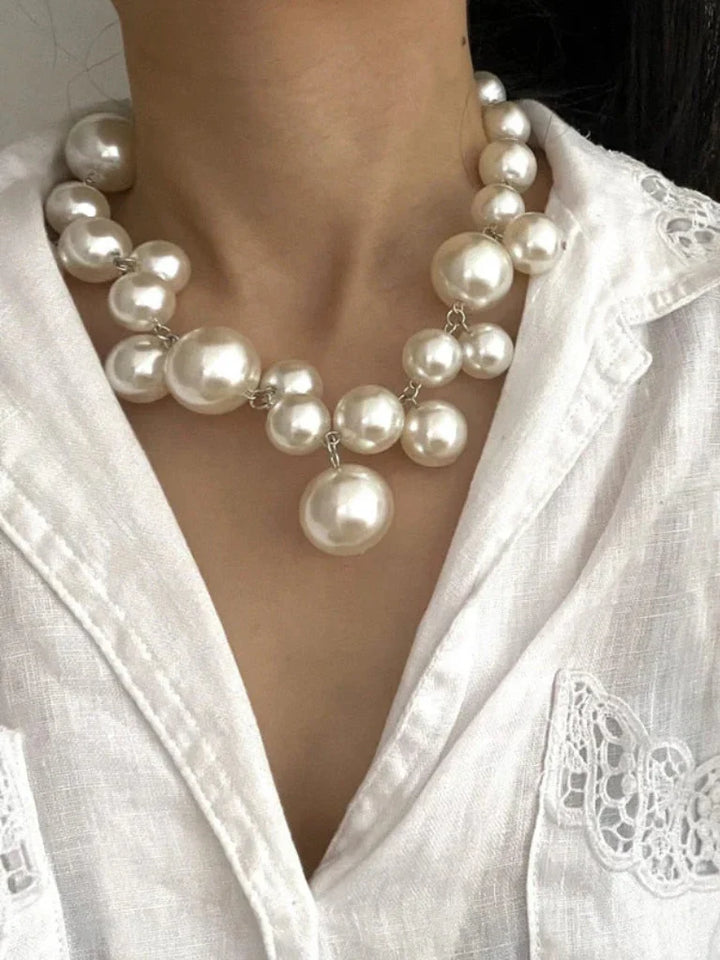 Maria | Bold Pearl Necklace