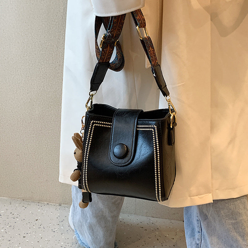 Charlotte | Vintage Shoulder Bag with Adjustable Strap