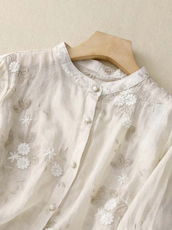 Quinn | Retro embroidered shirt with 3/4 sleeves and patchwork details