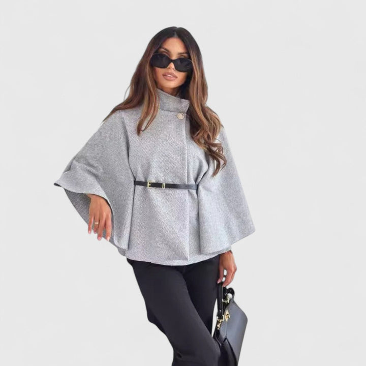 Lea - Chic Butterfly Jacket