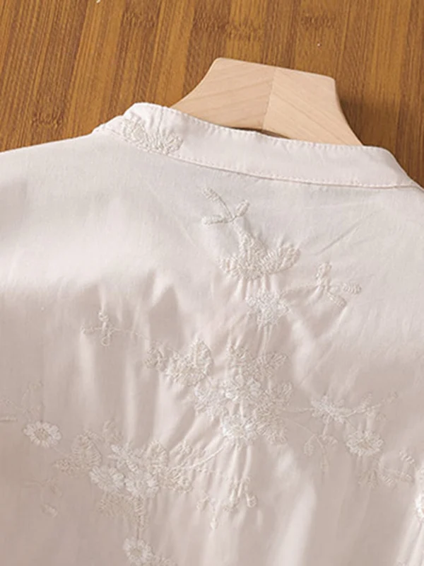 Quinn | Retro embroidered shirt with 3/4 sleeves and patchwork details