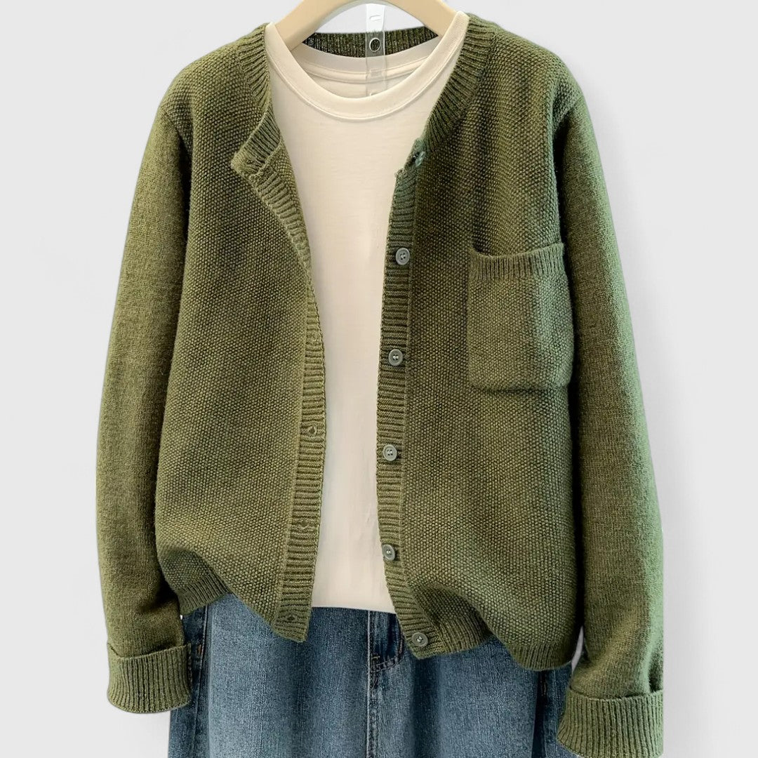 Eira - Casual Button-Up Cardigan