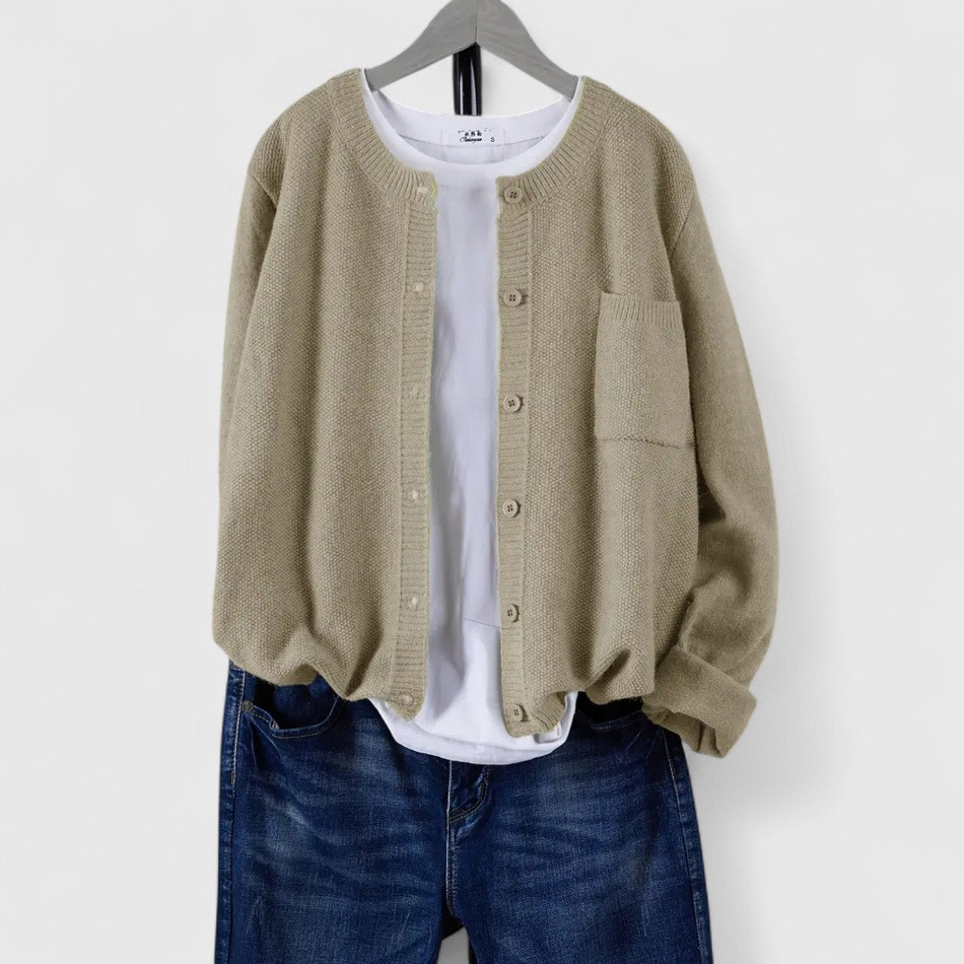 Eira - Casual Button-Up Cardigan