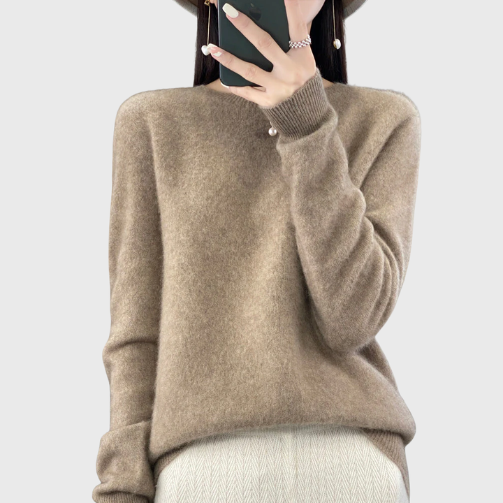 Olivia | Warm Sweater for Cold Days