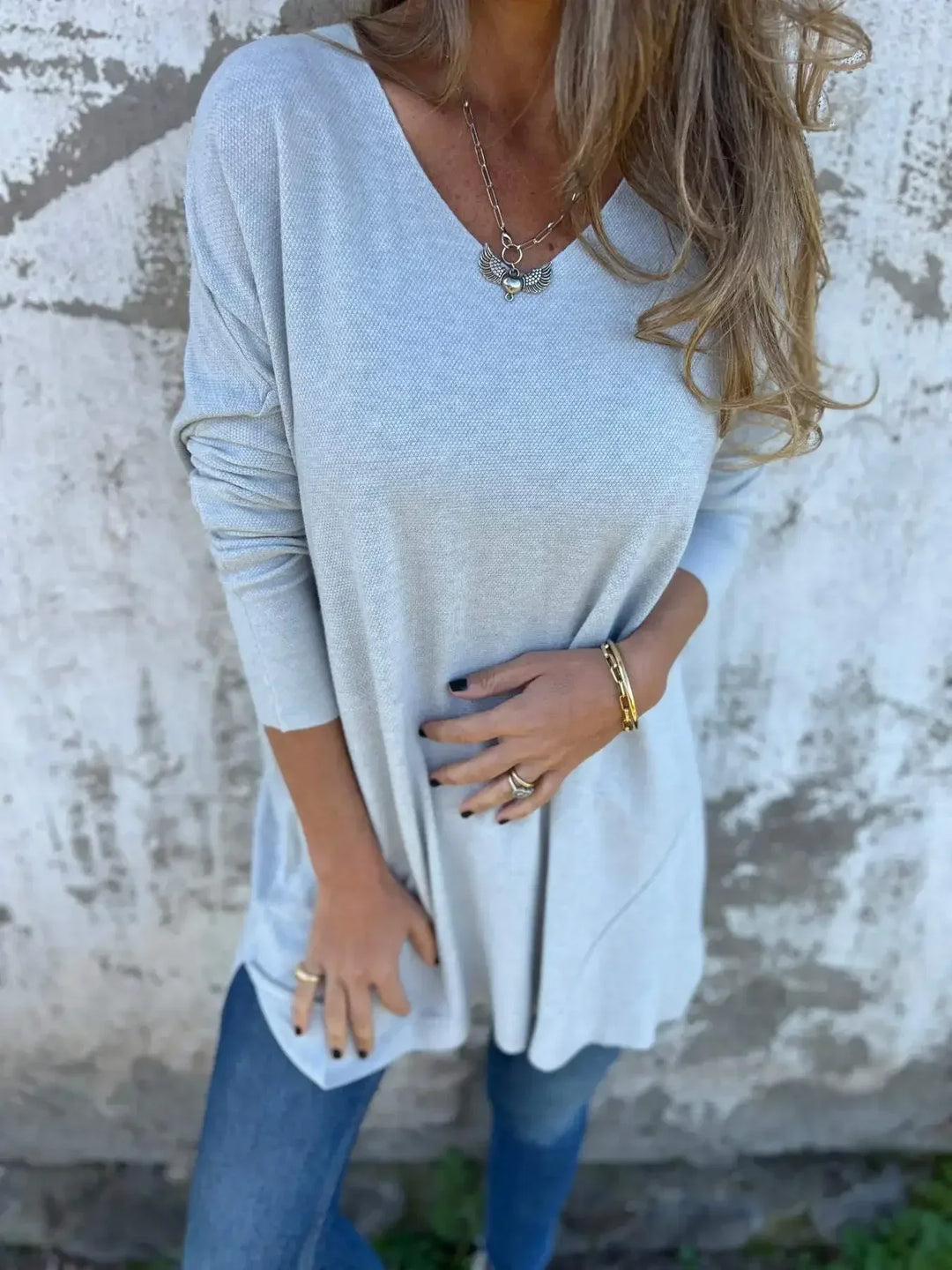 Sasha - Relaxed V-Neck Knit Tunic