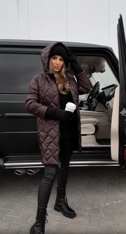 Kate | Elegant Quilted Down Jacket with Hood