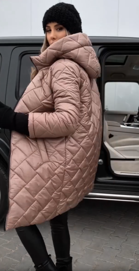 Kate | Elegant Quilted Down Jacket with Hood