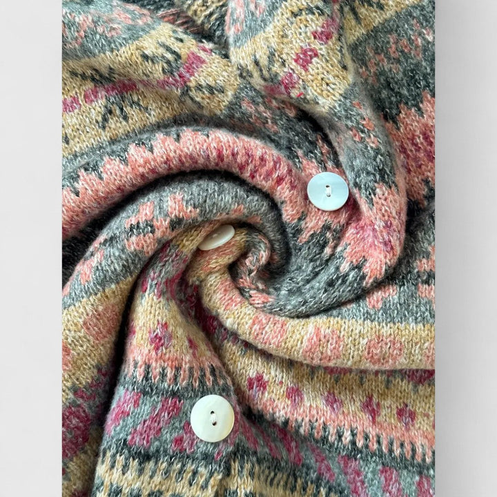 Isadora - Elegant Cardigan