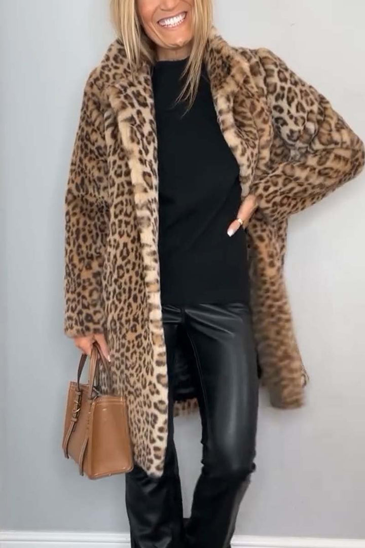 Lizzie | Long leopard print coat for bold elegance