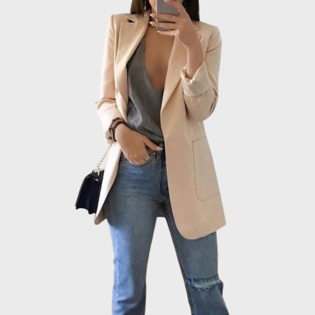 Nia – Timeless Blazer with Elegant Fit and Comfort